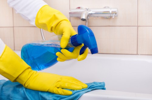 Local move out cleaning service for Mayfair homes and offices